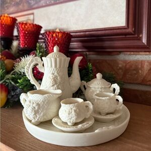 Vintage 1974 Victorian Miniature Swiss Roses Tea Set